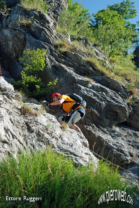 3 - L'attacco della Via Ferrata Simone Contessi.JPG